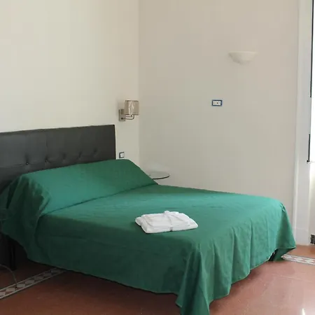 Mergellina 121 Apartment's Bed and breakfast