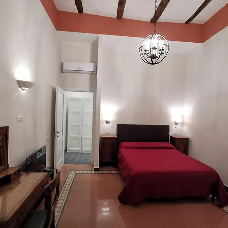 Mar - Mergellina Apartment'S Rooms * Neapol